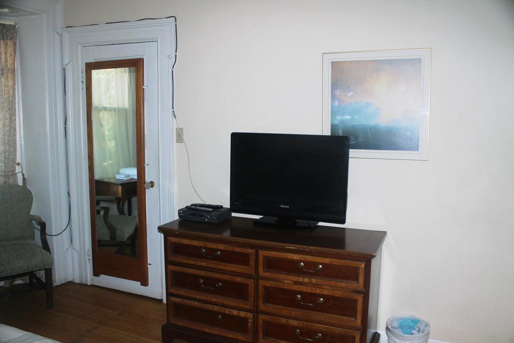 Havinn International Guest House Торонто Номер фото