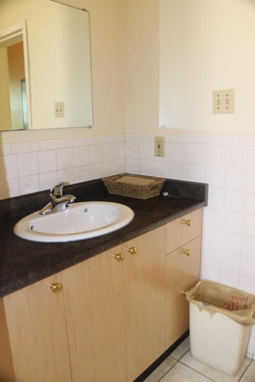 Havinn International Guest House Торонто Экстерьер фото