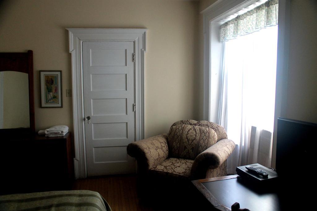 Havinn International Guest House Торонто Номер фото