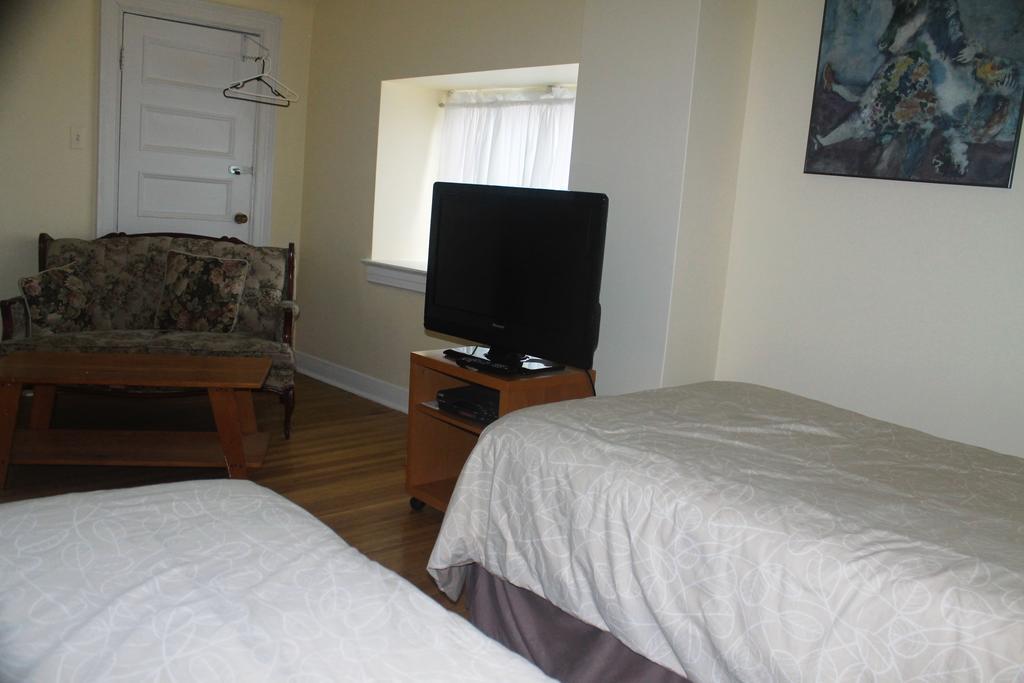 Havinn International Guest House Торонто Номер фото